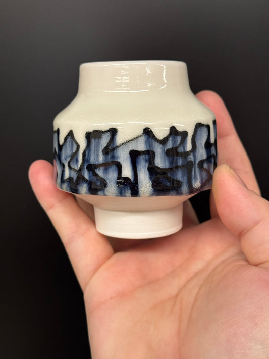Bud Vase b/w 1