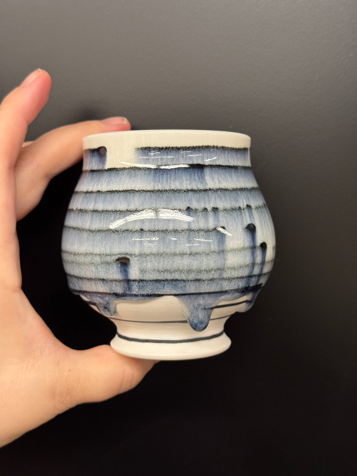 Cup b/w 3